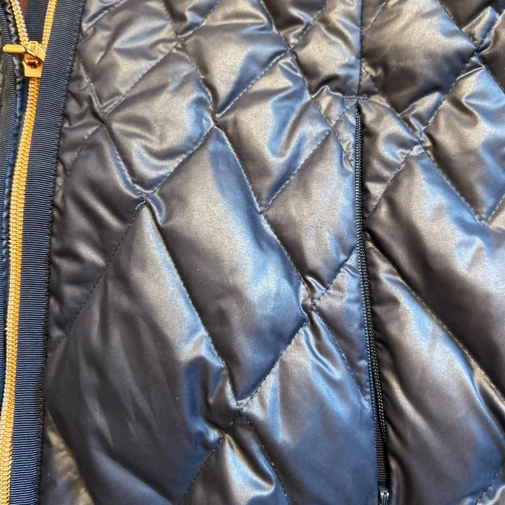 Athleta Navy Quilted Women's Vest - Picture 4 of 10